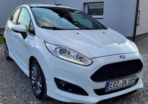 ford Ford Fiesta cena 33999 przebieg: 150000, rok produkcji 2016 z Nidzica